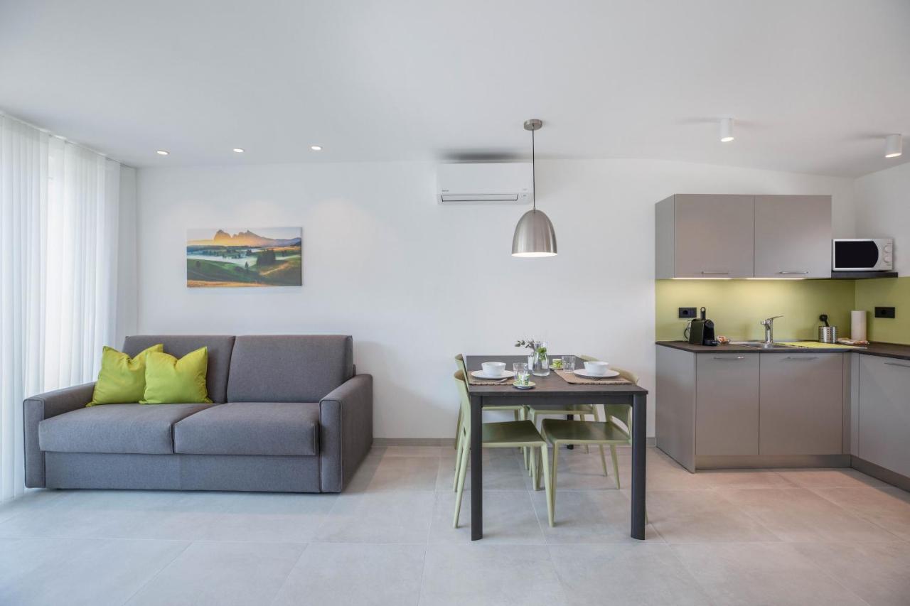 Apartments Curti - Waldgruen Laives Kültér fotó